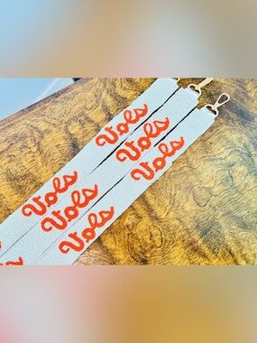 White Hand Beaded Vols, Tennessee Hame Fay Purse Strap, Gold Hardware